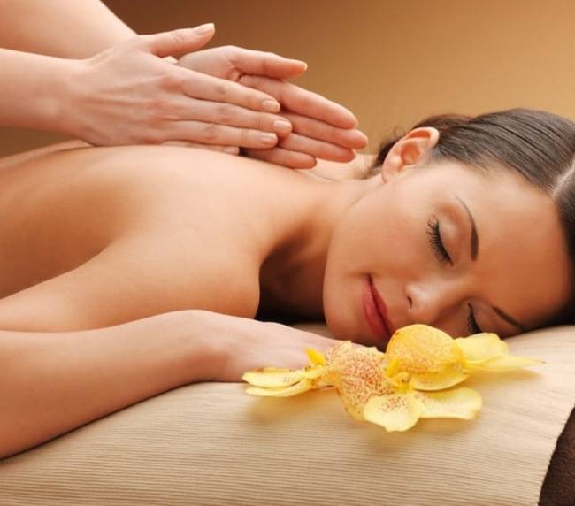 dịch vụ massage yoni tại nhà